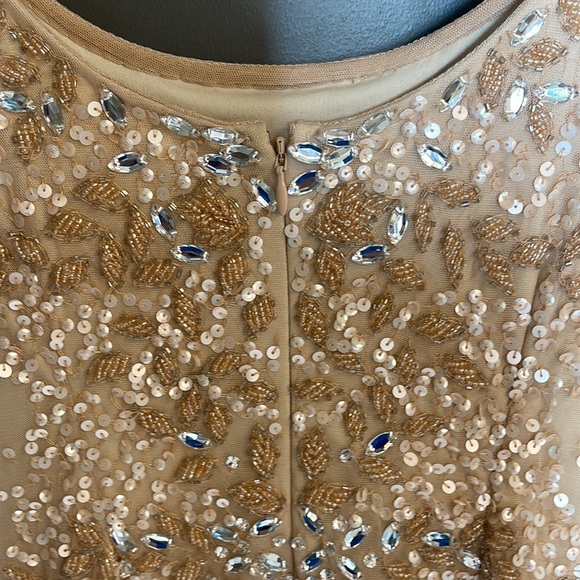 Pretty skin tone dress approximately size 8 to 10 - Picture 5 of 5